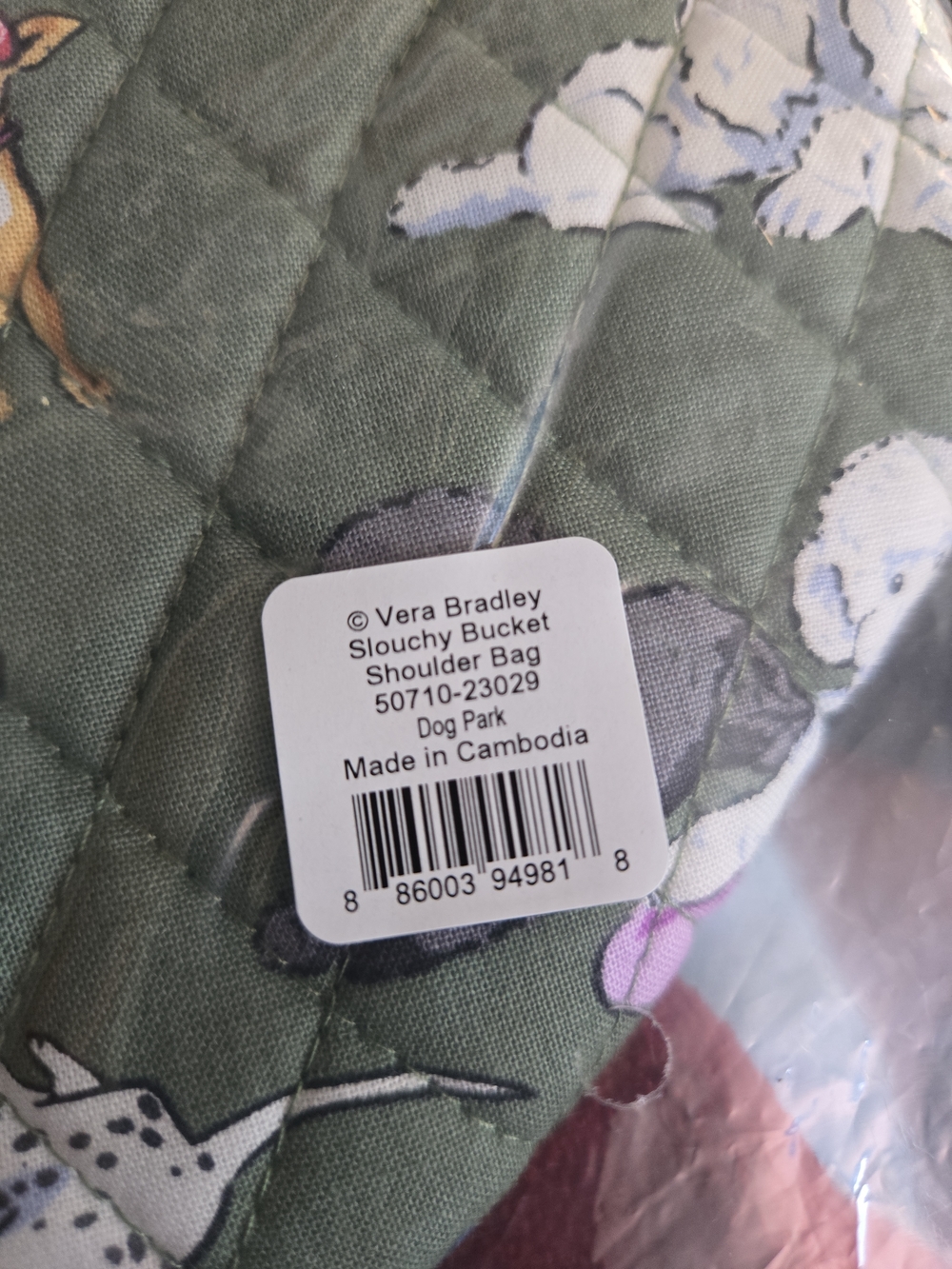 Vera Bradley Dog Park Slouchy Bucket Shoulder Bag Quilted Green NWT - Picture 5 of 6